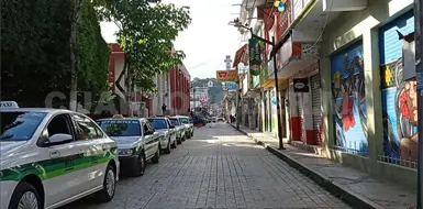 Se&ntilde;alan transportistas a funcionario de SMyT