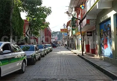 Señalan transportistas a funcionario de SMyT Señalan transportistas a funcionario de SMyT