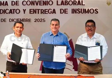 Firma Yamil Melgar convenio con trabajadores Firma Yamil Melgar convenio con trabajadores