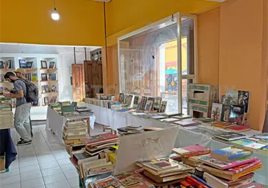 El libro no est&aacute; en extinci&oacute;n: vendedor