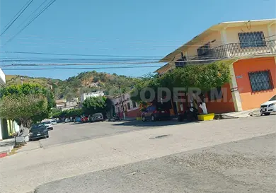 Acusan en Tonal&aacute; apagones de luz