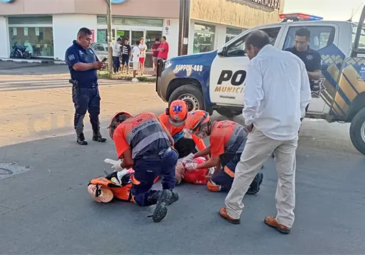 Adulto mayor lesionado luego de ser atropellado Adulto mayor lesionado luego de ser atropellado