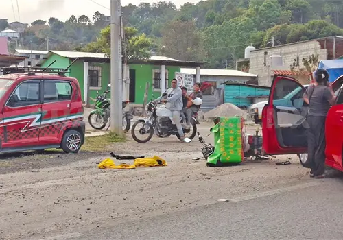 Motorista queda herido en choque