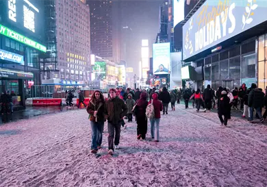 Por tormenta de nieve declaran estado de emergencia a NY