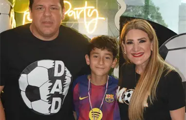 Fiesta futbolera para Rub&eacute;n