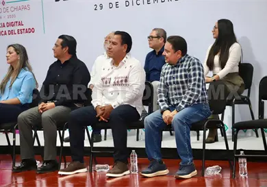 Juan Carlos Moreno asiste a entrega de medallas al mérito Juan Carlos Moreno asiste a entrega de medallas al mérito