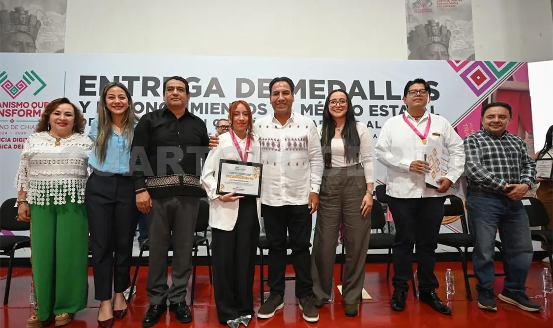 Eduardo reafirmó que su administración continuará impulsando este tipo de incentivo a personas destacadas. Cortesía