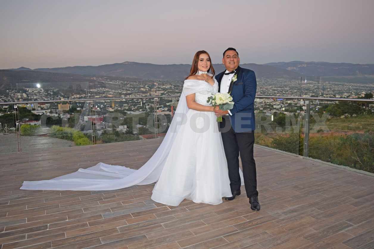 El amor los uni&oacute;