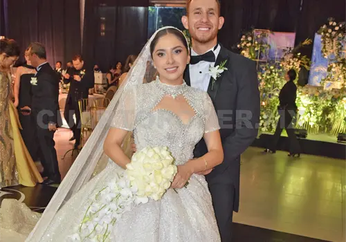 El amor los uni&oacute;