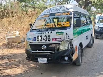 Se estrellan dos; tres lesionados, el saldo
