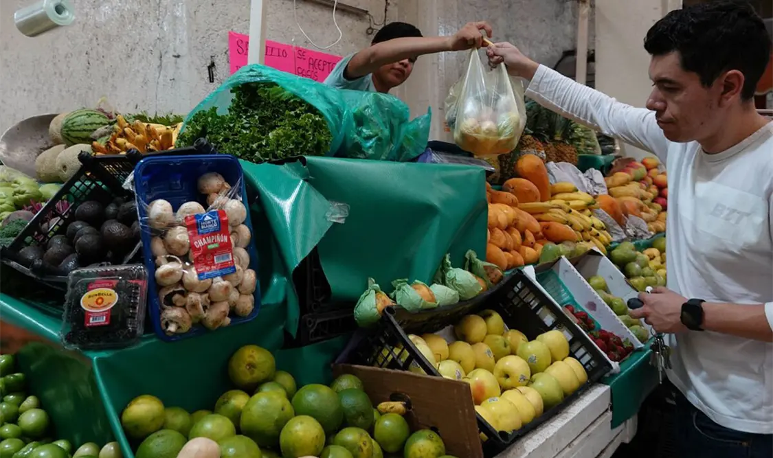 Con el incremento salarial, un trabajador mexicano cubre ya dos canastas básicas. Cortesía