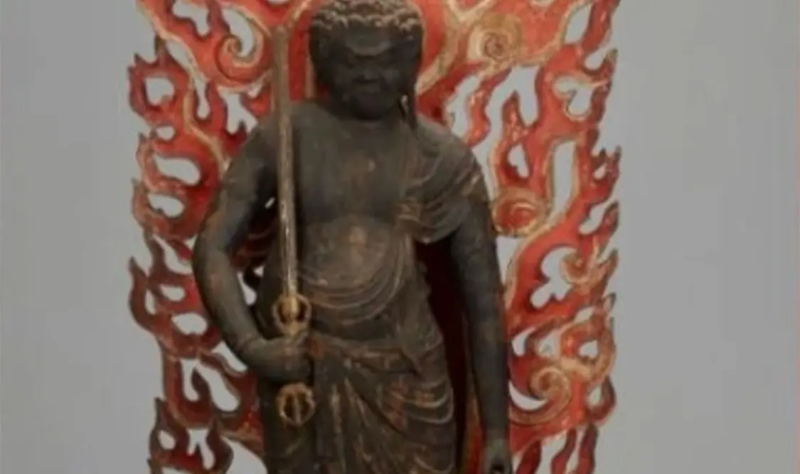 Escultura de madera de la deidad budista Acala, perteneciente al período Heian (siglo XI). Cortesía