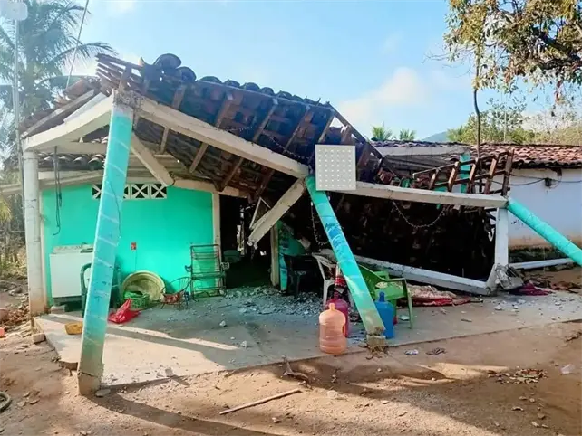 Sismo deja dos muertos, heridos y daños materiales Sismo deja dos muertos, heridos y daños materiales