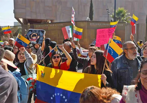 Protestan en embajada de EE. UU. en México Protestan en embajada de EE. UU. en México