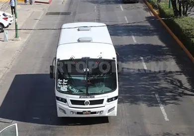 Suben sin autorizaci&oacute;n pasaje en Berrioz&aacute;bal