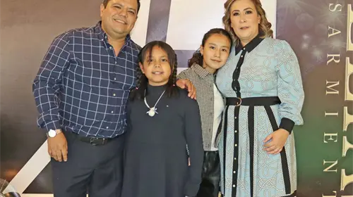 &iexcl;El&iacute;as celebr&oacute; en grande!