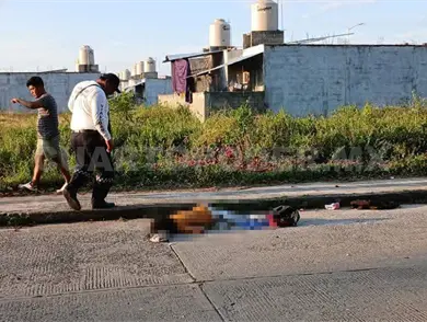 Fallece al ser atropellada por una motocicleta Fallece al ser atropellada por una motocicleta