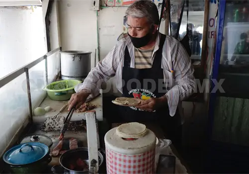 Avanza censo de vendedores de comida en Tuxtla