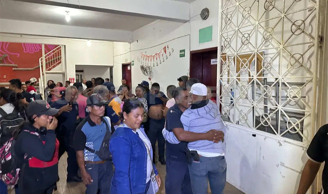 Quienes vivían fuera de la cabecera municipal, fueron transportados hasta sus viviendas. Osman Toledo / CP