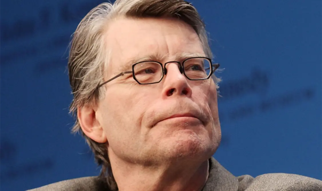Stephen King condena ataque de EU