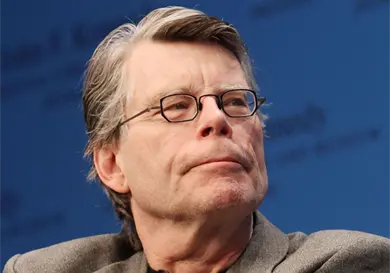 Stephen King condena ataque de EU Stephen King condena ataque de EU