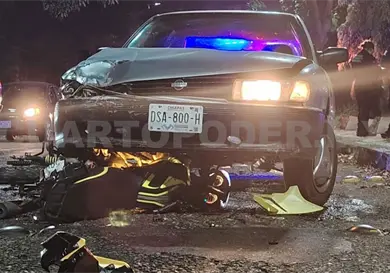 Le hacen "s&aacute;ndwich" a motoristas; dos heridos