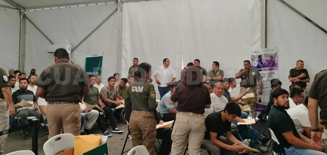 Los primeros ciudadanos deportados llegaron por avión desde EE. UU. Víctor Sánchez / CP