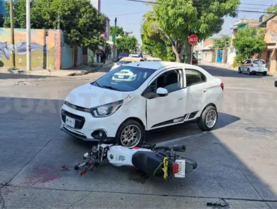 Le cortan el paso a adulto mayor y sale proyectado Le cortan el paso a adulto mayor y sale proyectado