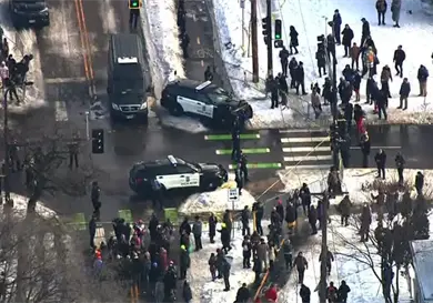 Agentes de ICE matan a una mujer en Minneapolis