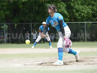 Inicio espectacular de Karla Cuevas Auces Inicio espectacular de Karla Cuevas Auces