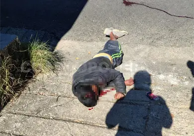 Arrollan a peatón y el responsable se fuga Arrollan a peatón y el responsable se fuga