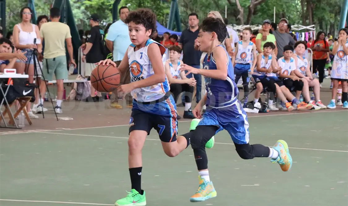 El Selectivo Estatal de Basquetbol 5 reunirá a atletas juveniles de distintos municipios de Chiapas, en sus tres días de competencia. Diego Pérez/CP