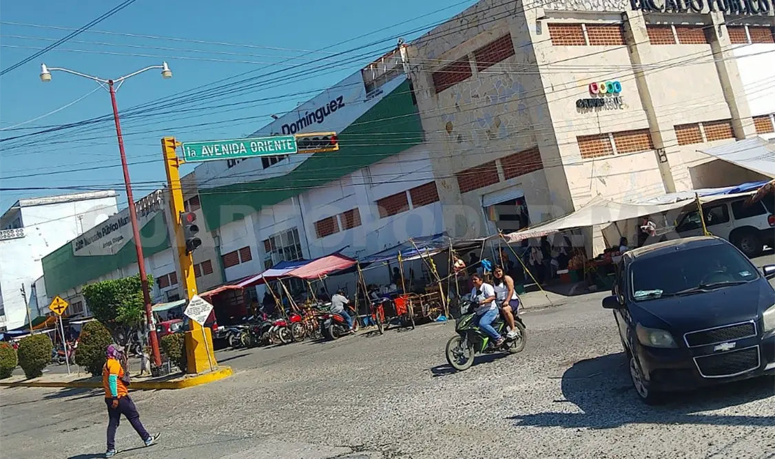 Locatarios se niegan a dejar de vender artículos pirotécnicos. Noel Vázquez / CP