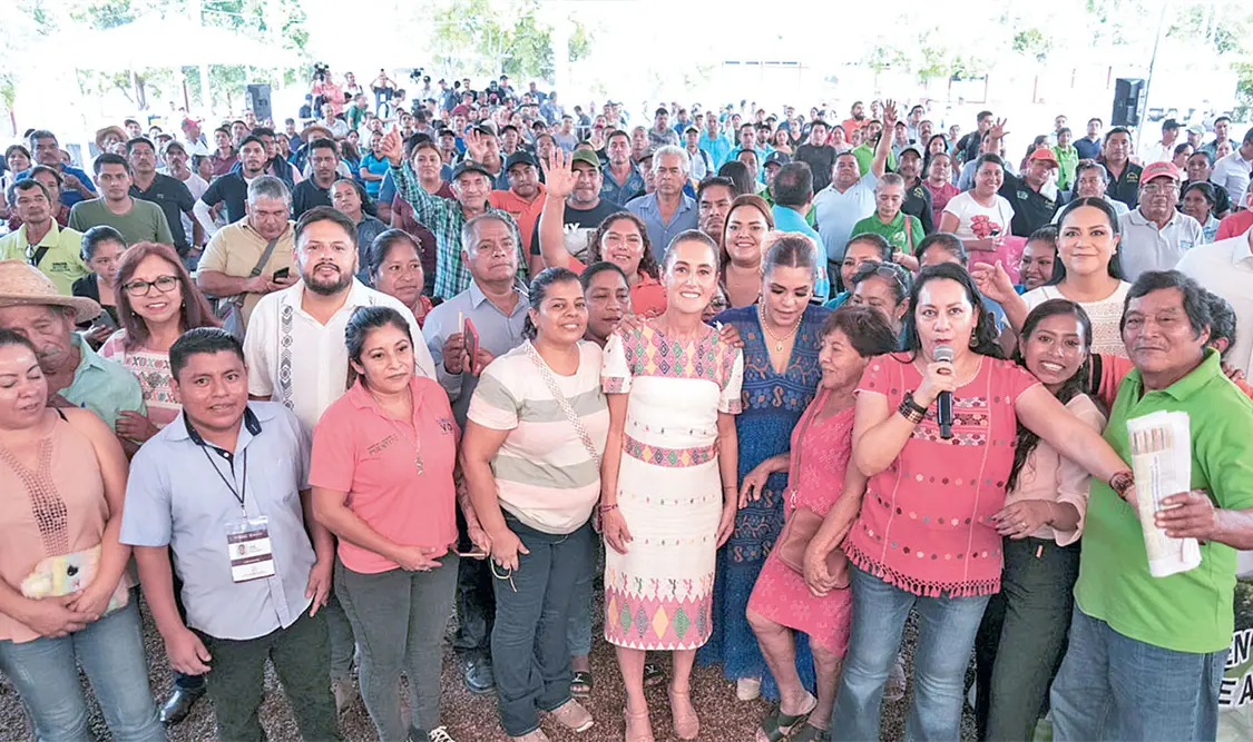 Claudia supervisó la producción de Café para el Bienestar, como parte del programa de Alimentación para el Bienestar. Cortesía