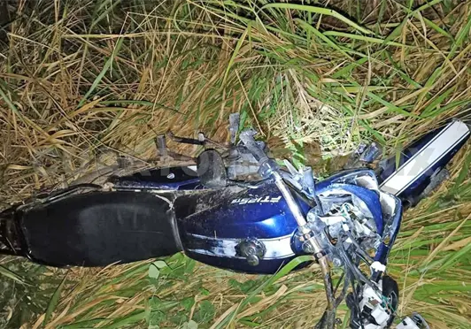 Muere al tratar de esquivar camioneta estacionada Muere al tratar de esquivar camioneta estacionada