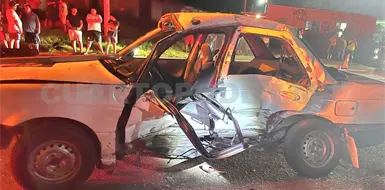 Aparatosa colisión deja un herido y severos daños Aparatosa colisión deja un herido y severos daños