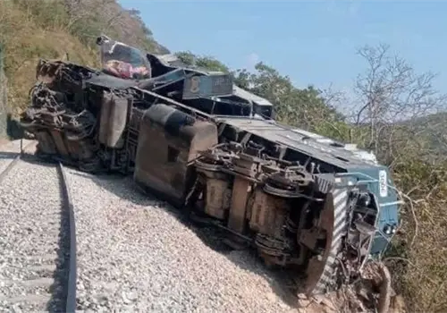 Exigen justicia para víctimas de descarrilamiento Exigen justicia para víctimas de descarrilamiento