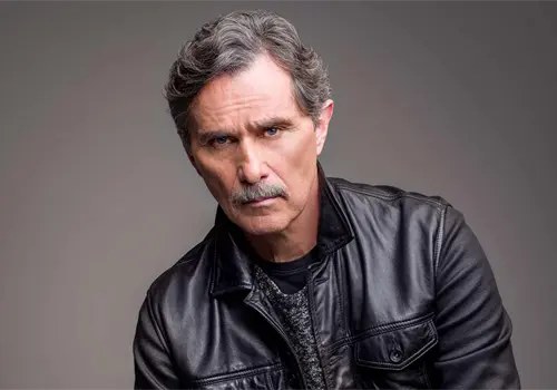 Humberto Zurita reinventa al patán Humberto Zurita reinventa al patán