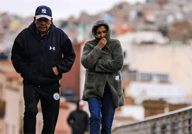 Frente fr&iacute;o 27 deja dos muertos; afecta a 7 estados