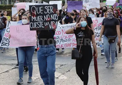 Siguen investigaciones por muerte de abogada
