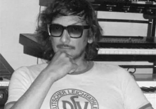 Larregui le responde a político Larregui le responde a político