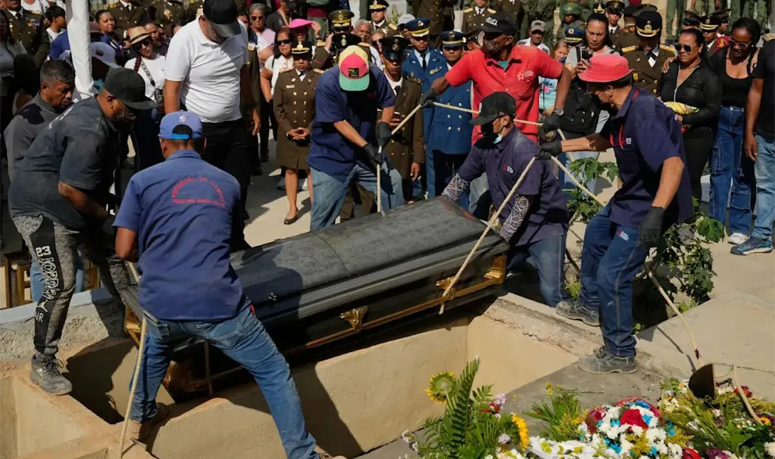 Aumenta muertos a más de 100, tras ataque de EUA