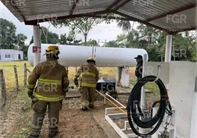 Aseguran dos mil litros de gas en Comalcalco, Tabasco Aseguran dos mil litros de gas en Comalcalco, Tabasco
