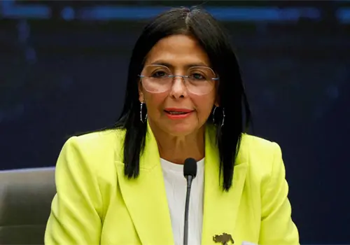 Delcy Rodr&iacute;guez anuncia proyecto de reforma petrolera
