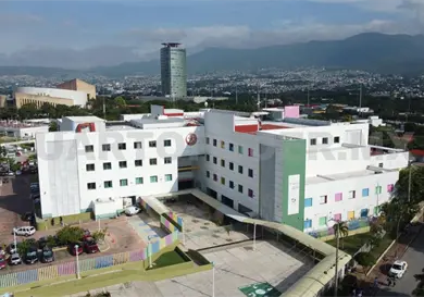 In&eacute;dito acuerdo entre el HEP y la UNAM por la salud