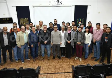 Se re&uacute;ne rector con alumnos del &aacute;rea de salud