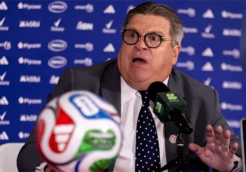 Miguel Herrera propone a Guillermo Ochoa Miguel Herrera propone a Guillermo Ochoa