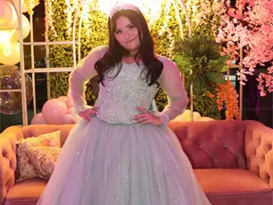 Yubak deslumbra en una noche de ensue&ntilde;o