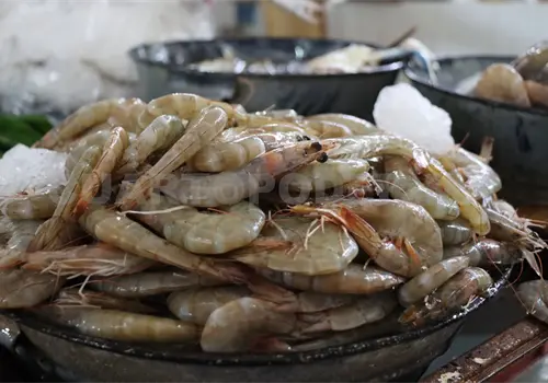 Reduce frente fr&iacute;o abasto de mariscos