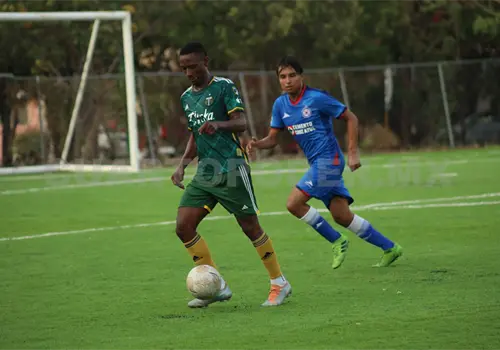 La Liga Empresarial mantiene el ritmo